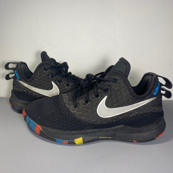 NIKE AIR LEBRON JAMES WITNESS III SHOES SIZE 7 MENS BLACK SILVER A04433-009, A37 - Picture 1 of 7